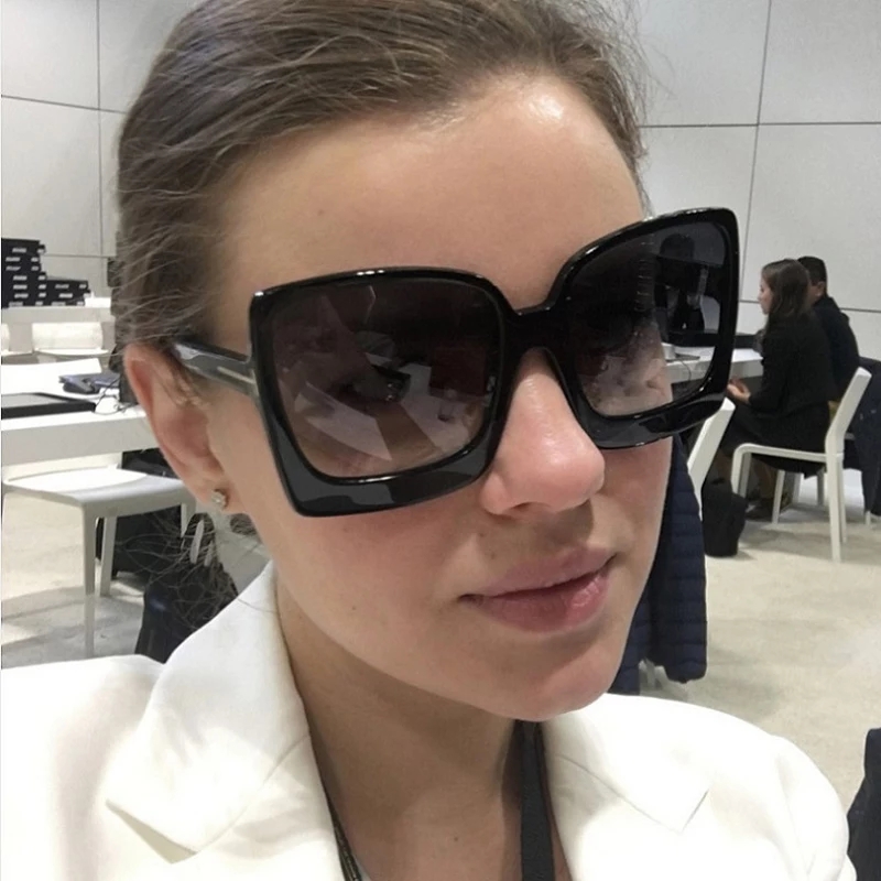 Oversized Women Sunglasses Brand Designer Plastic Female Big Frame Gradient Sun Glasses UV400